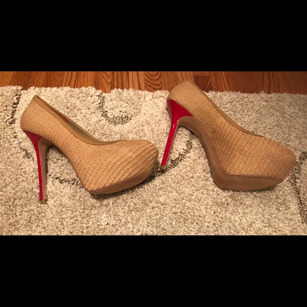 Report Signature Tan Wicker Style Pumps